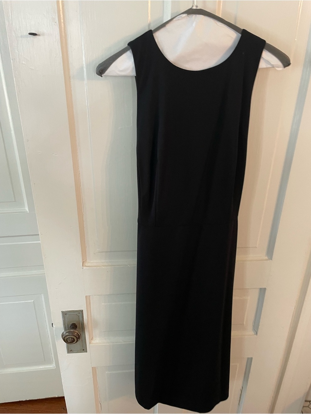 Ann Taylor Black Sleeveless Midi Sheath Dress - Size 6
